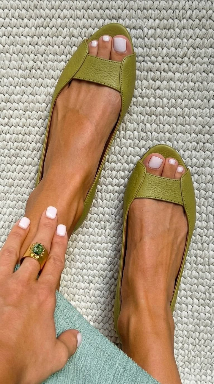 Ballerine con un aspetto metallico strutturato