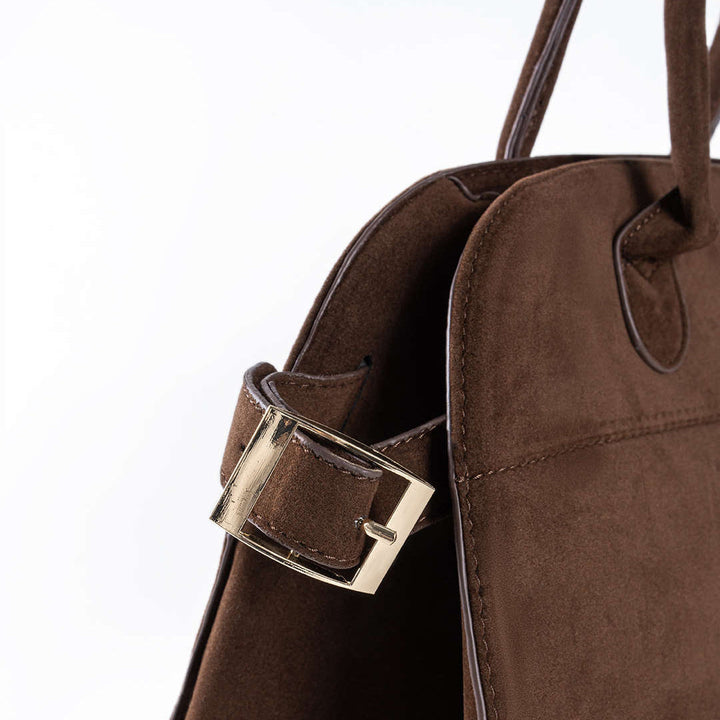Borsa grande minimalista con un aspetto delicato