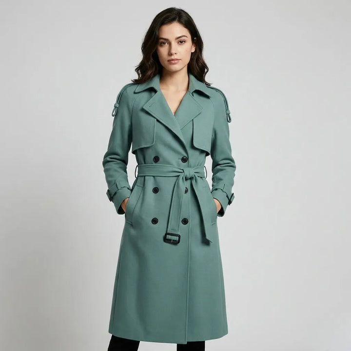 Cappotto lungo strutturato in misto cotone con taglio aderente
