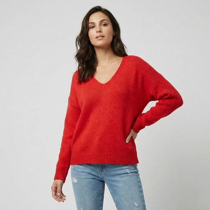 Maglione morbido lavorato a maglia in misto lana con vestibilità ampia e scollatura a V
