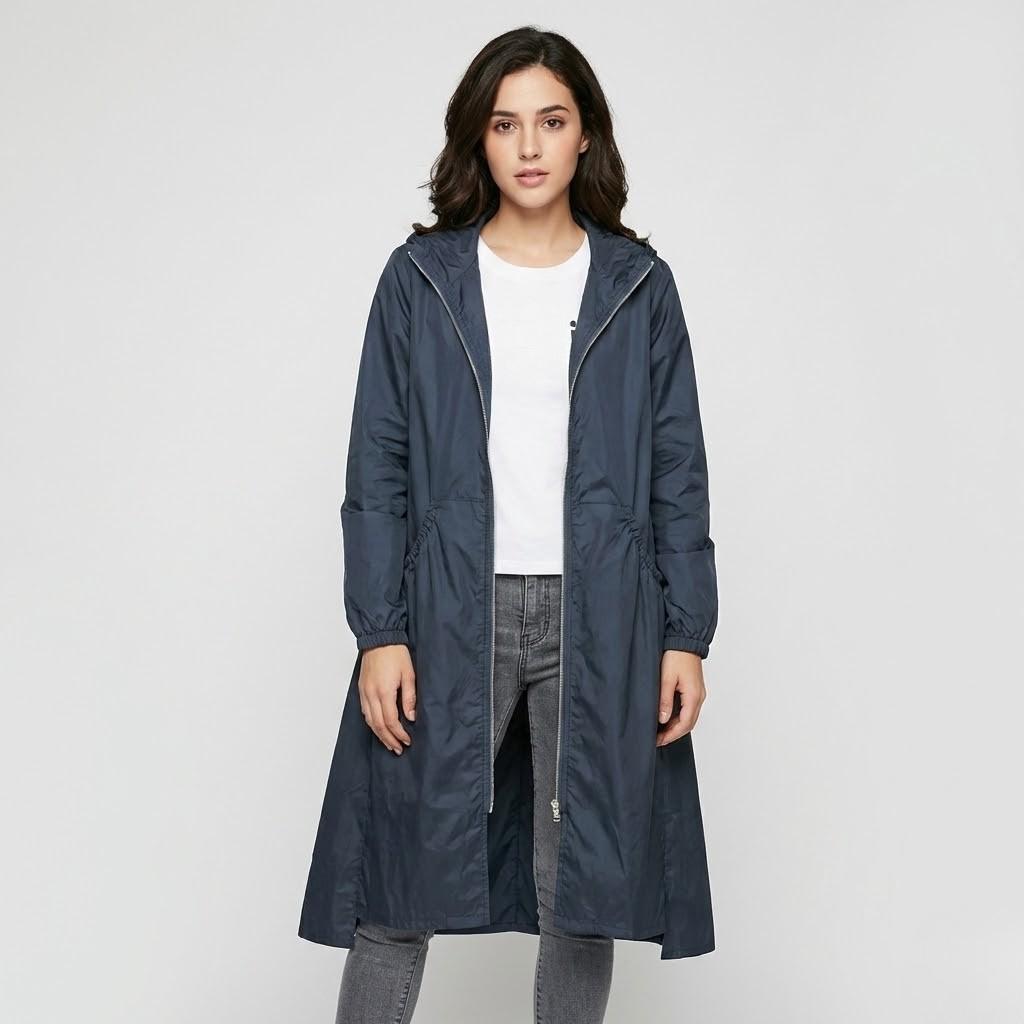 Giacca leggera in misto cotone con cappuccio e vestibilità ampia