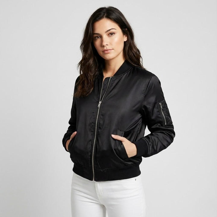 Giacca bomber leggera di taglio classico in stile urbano