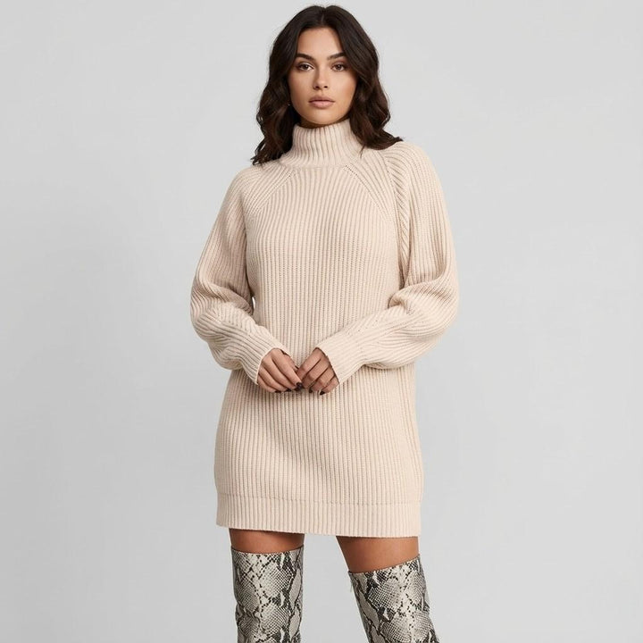 Maglione ampio in lana con colletto avvolgente