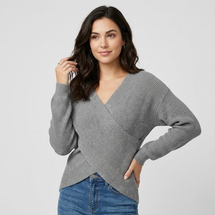 Maglione incrociato a coste con scollo a V