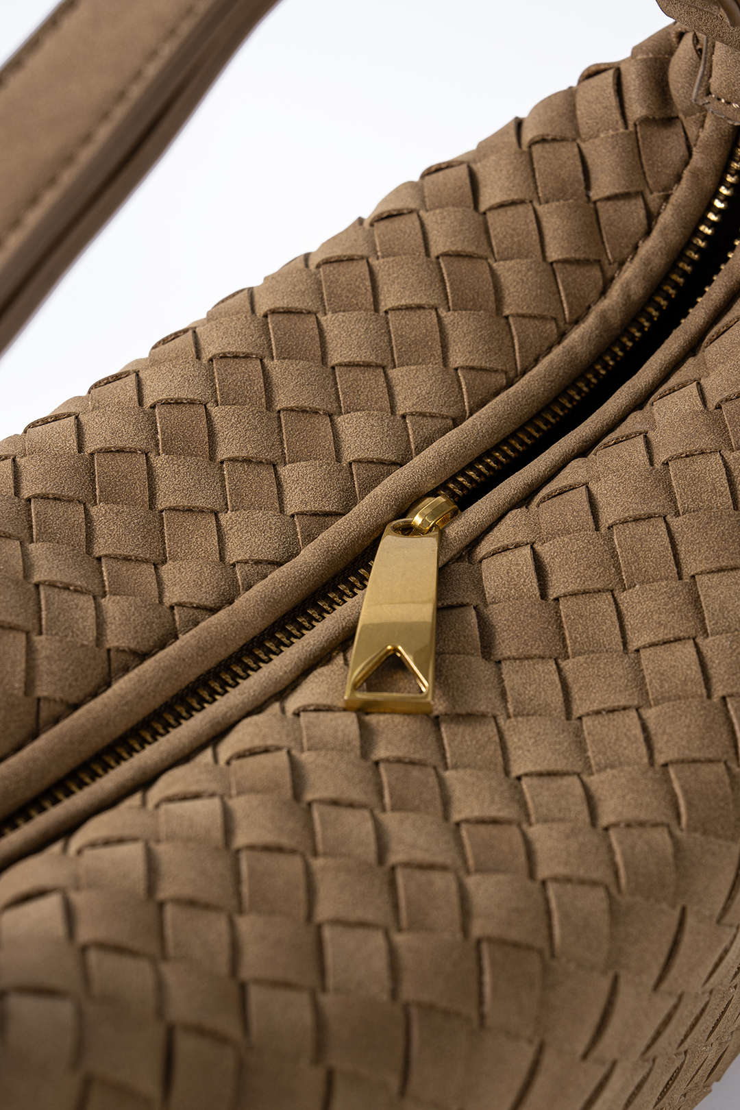 Borsa a tracolla pratica con zip