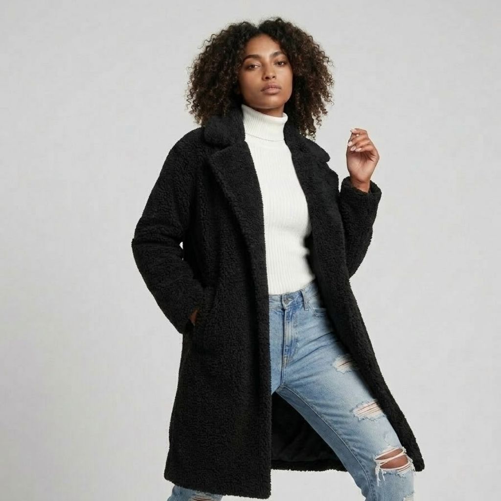 Cappotto lungo strutturato con ampie rever