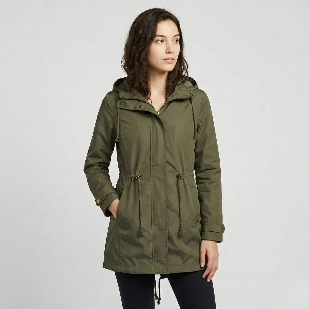 Parka lunga in cotone tecnico con cappuccio e taglio aderente