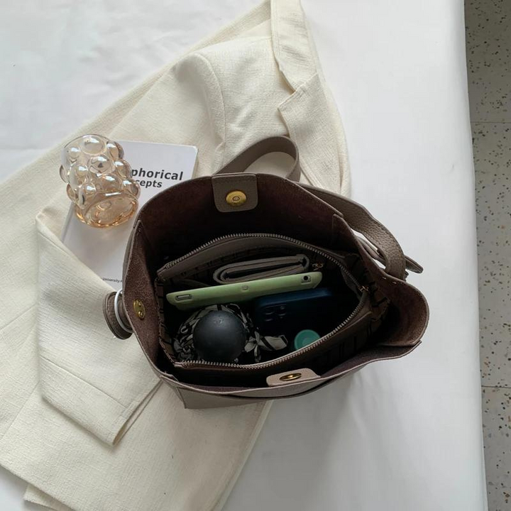Grande borsa morbida con finitura granulosa