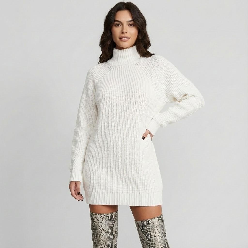 Maglione ampio in lana con colletto avvolgente