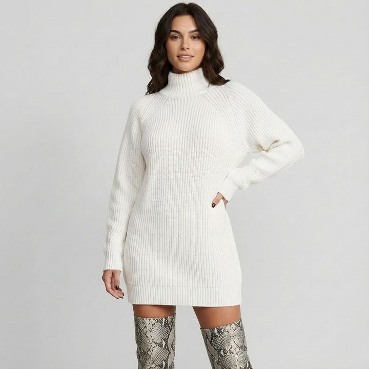 Maglione ampio in lana con colletto avvolgente