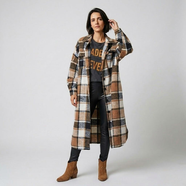 Cappotto lungo in poliestere con un motivo a quadri distintivo