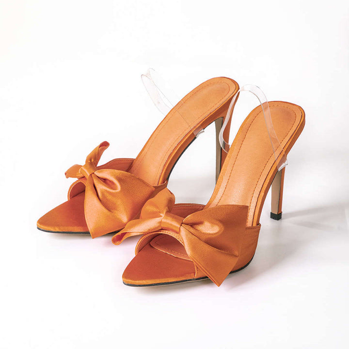 Slingback décolleté con tacco alto e fiocco