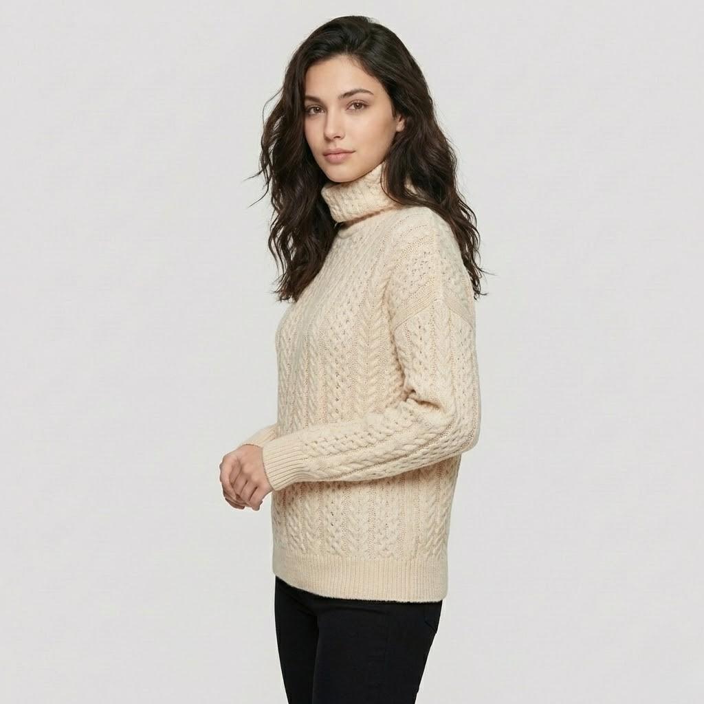Maglione lavorato a maglia con taglio loose e collo alto