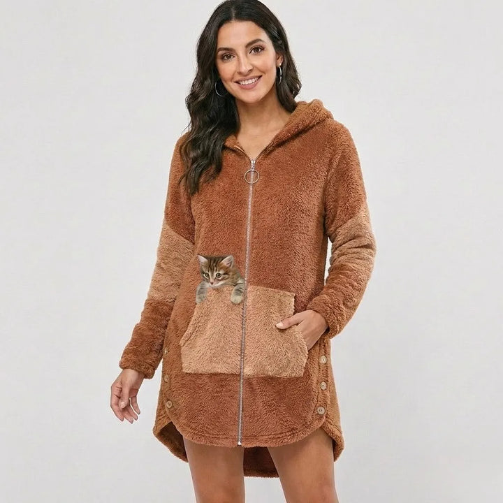 Giacca a maglia morbida con cappuccio e vestibilità ampia
