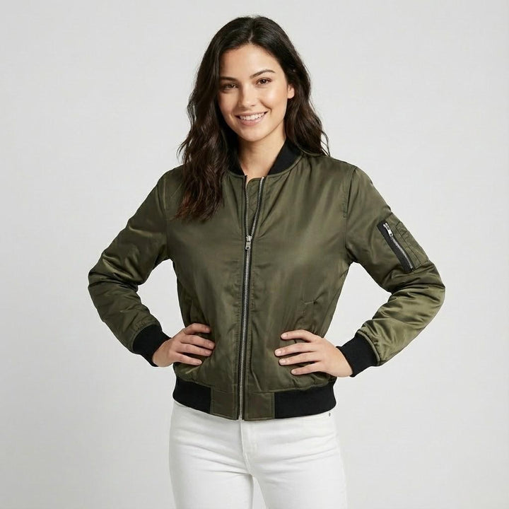 Giacca bomber leggera di taglio classico in stile urbano