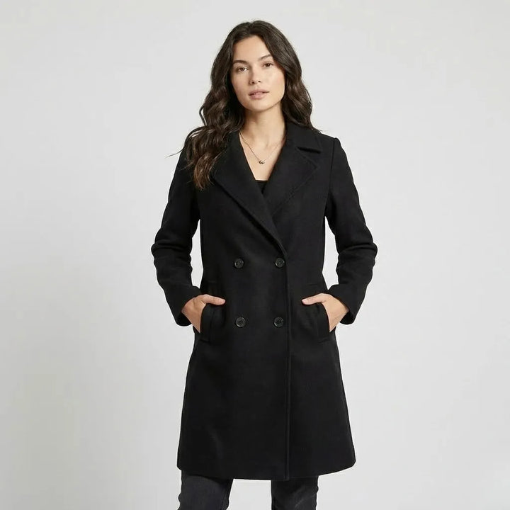 Cappotto doppiopetto in misto lana fine con taglio strutturato