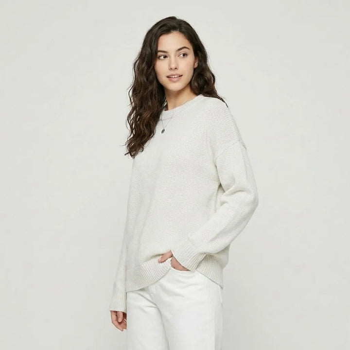 Maglione morbido a maglia con taglio loose dallo stile senza tempo