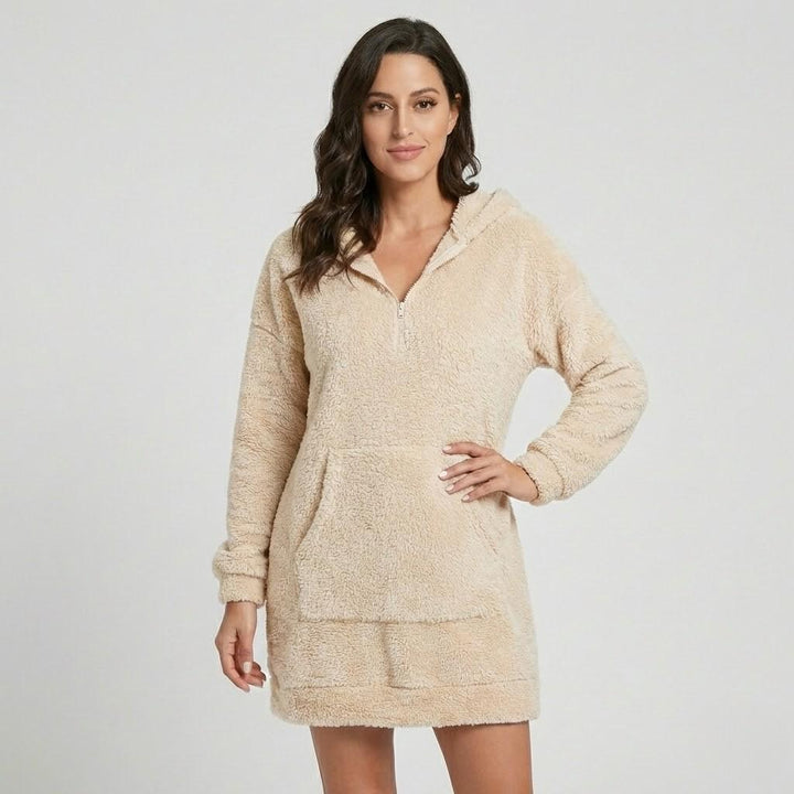Hermína | Abito corto caldo con cappuccio e zip a metà