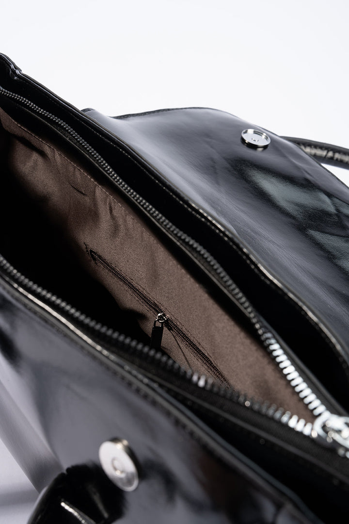 Borsa a spalla in materiale sintetico con zip