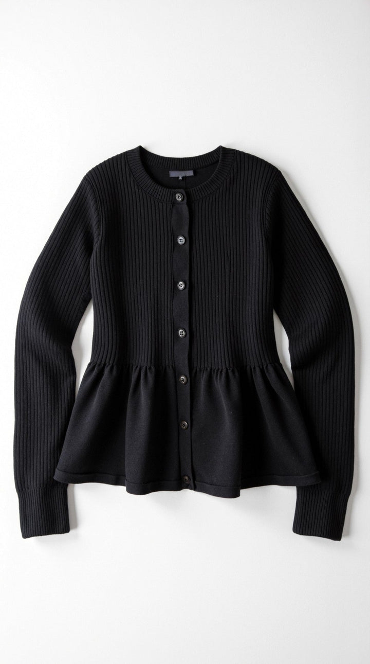 Cardigan lavorato a maglia con delicato volant e chiusura frontale