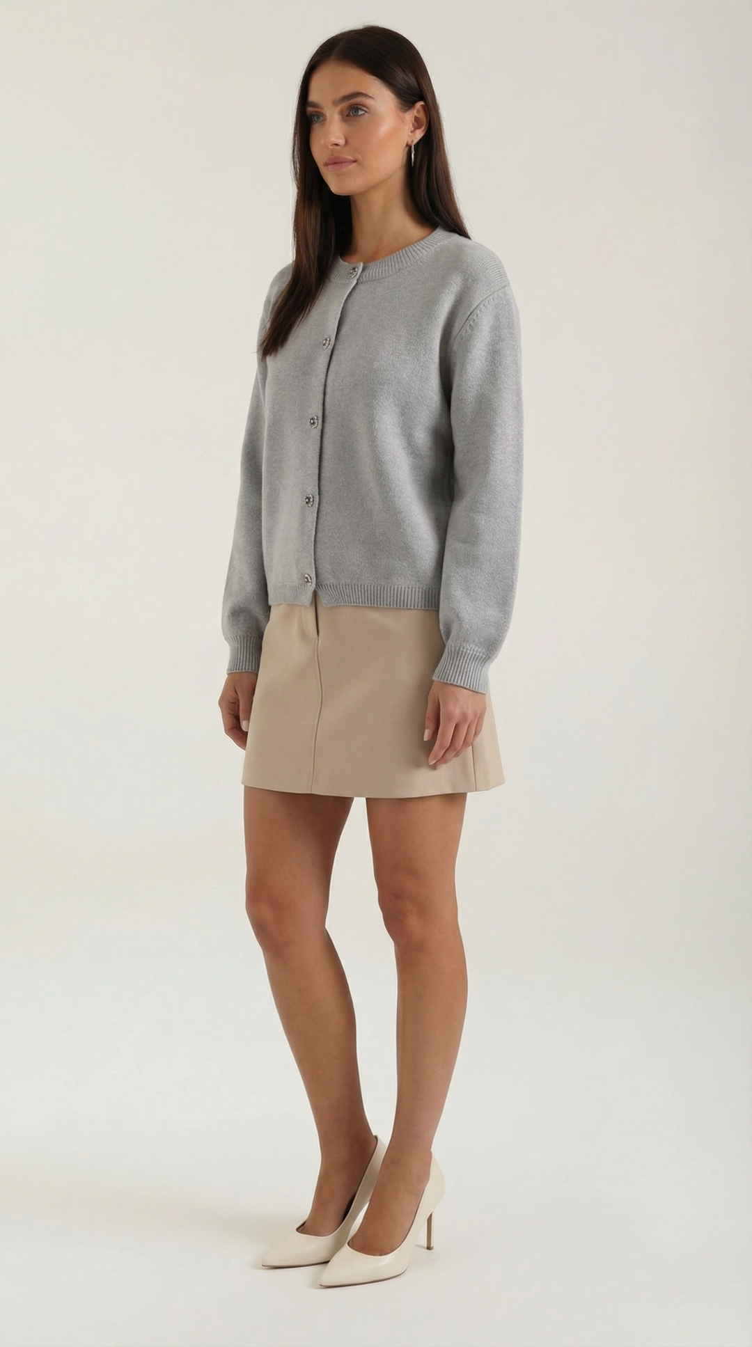 Cardigan lavorato a maglia con chiusura a bottoni classica