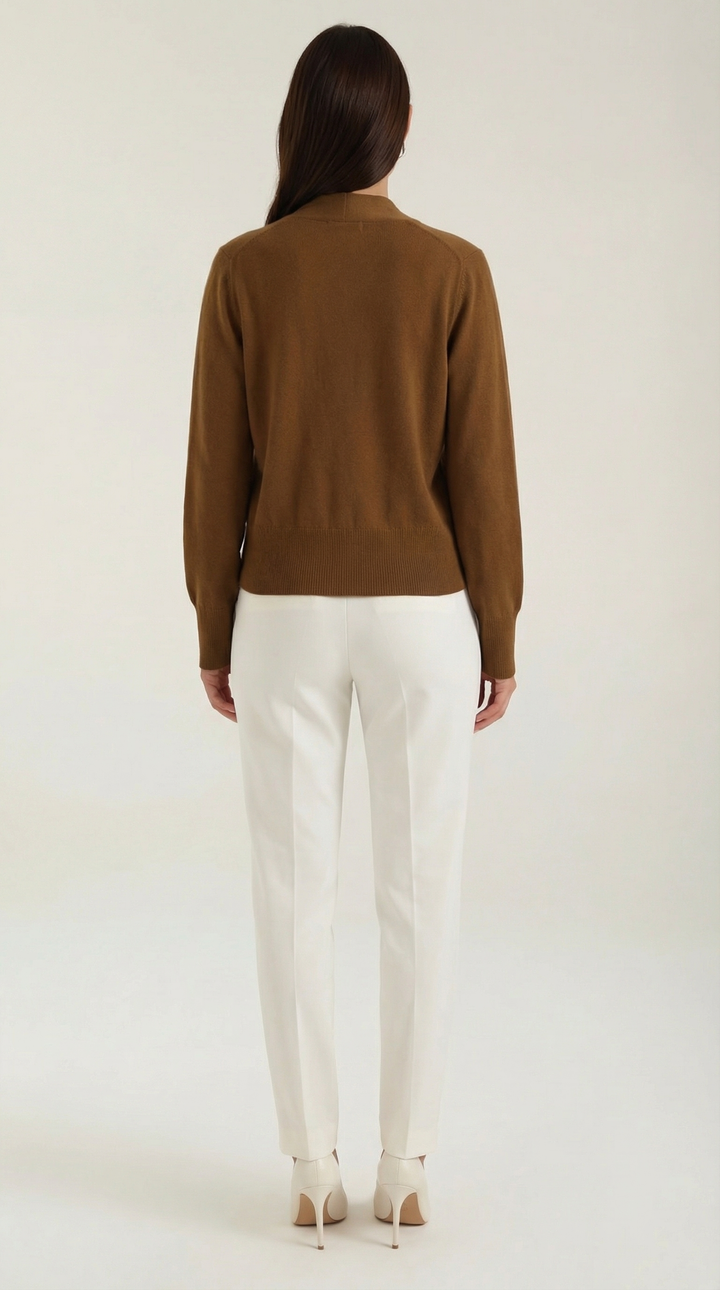 Cardigan lavorato a maglia con scollatura a V in stile senza tempo