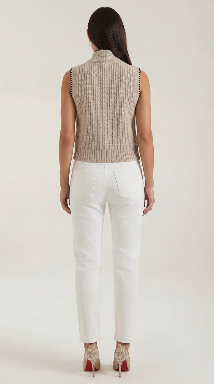 Gilet lavorato a maglia minimalista