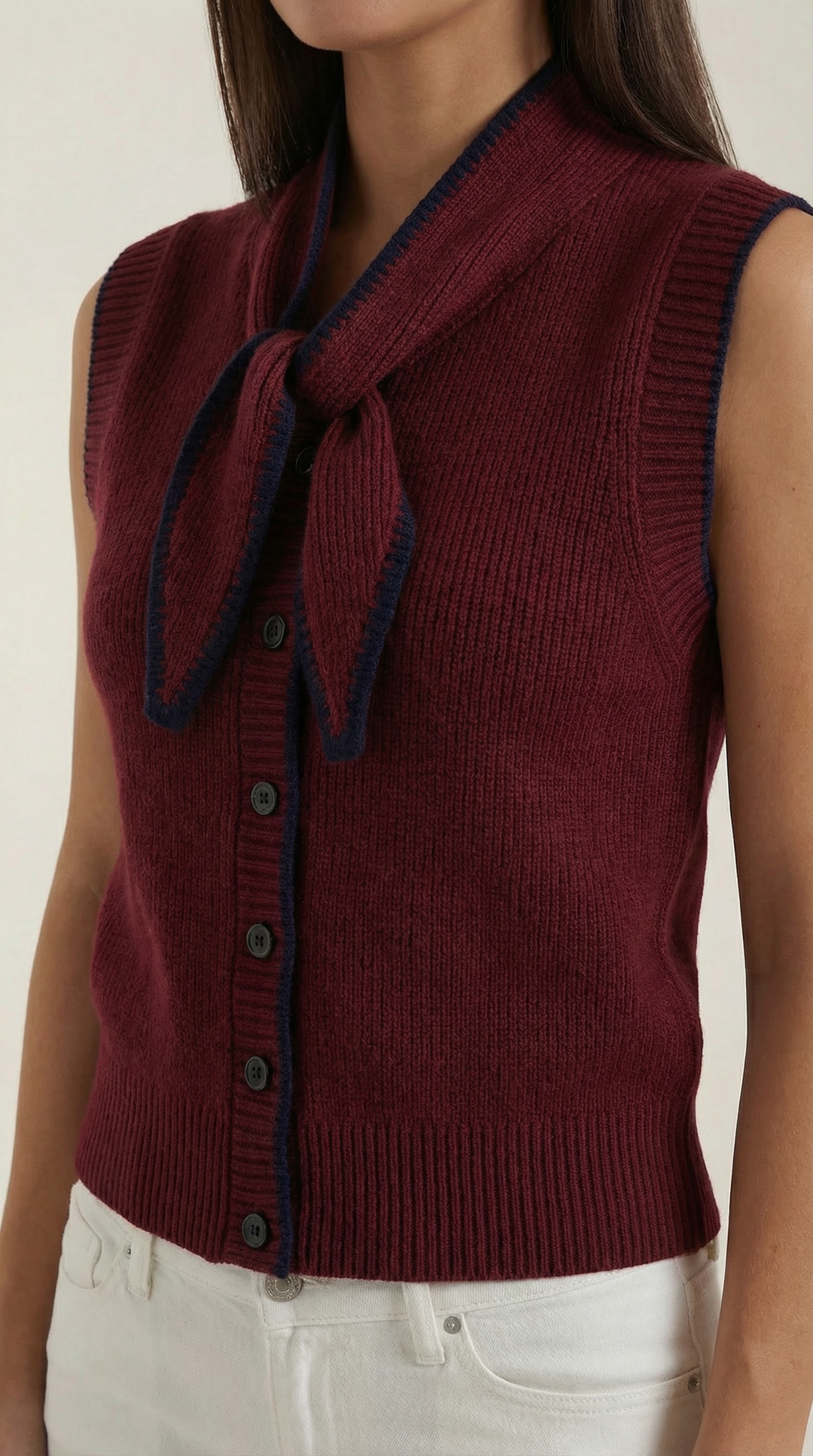 Gilet lavorato a maglia minimalista