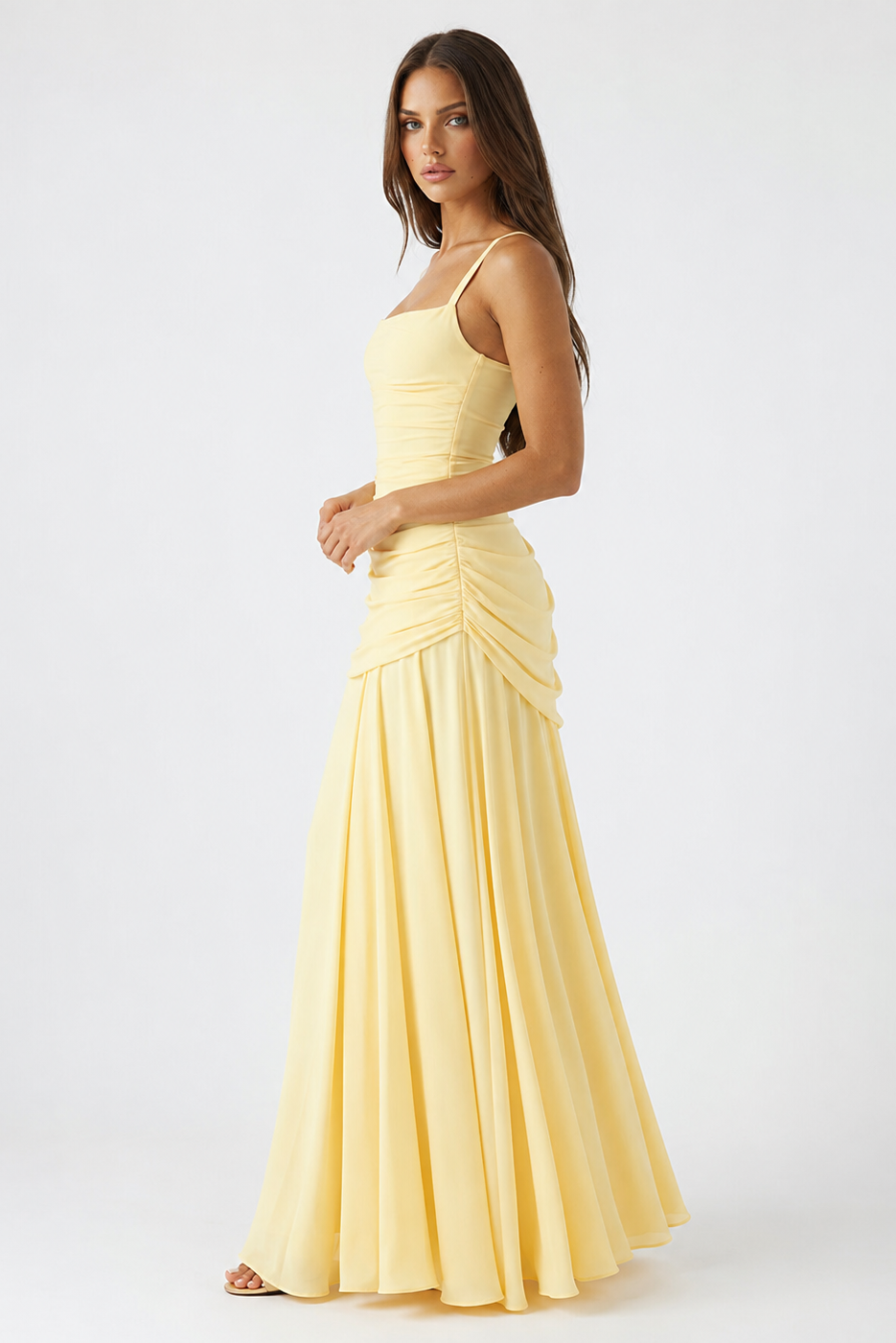 Vera | Maxi abito con scollatura quadrata arricciata