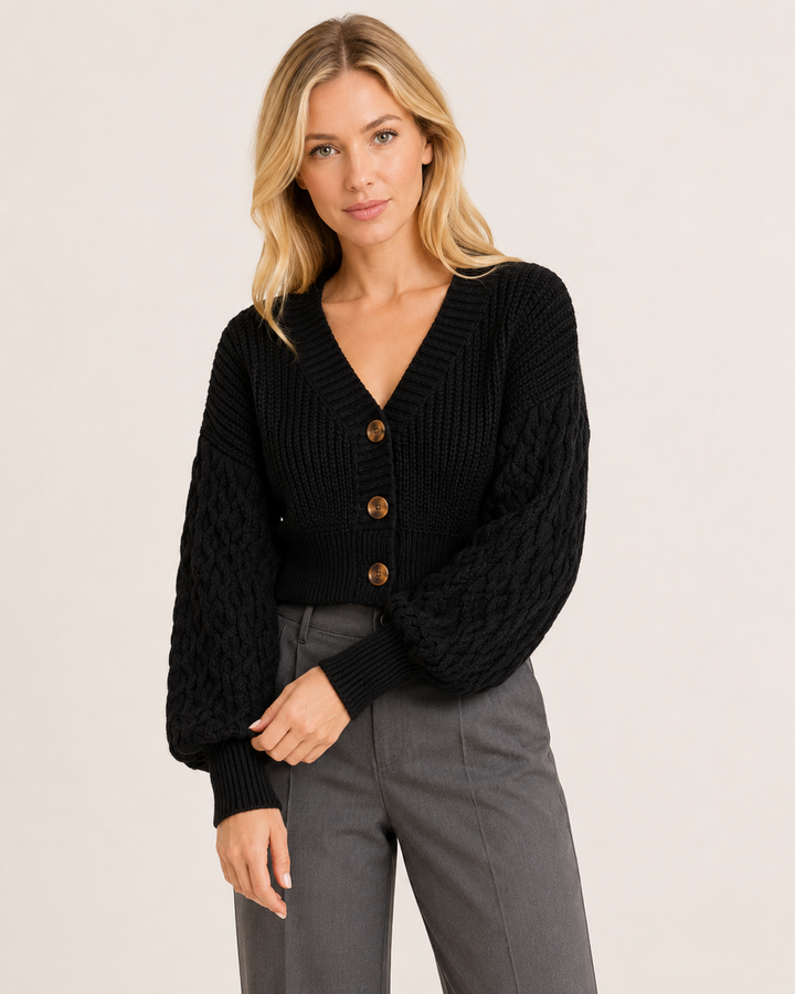 Cardigan corto lavorato a maglia con motivo a treccia