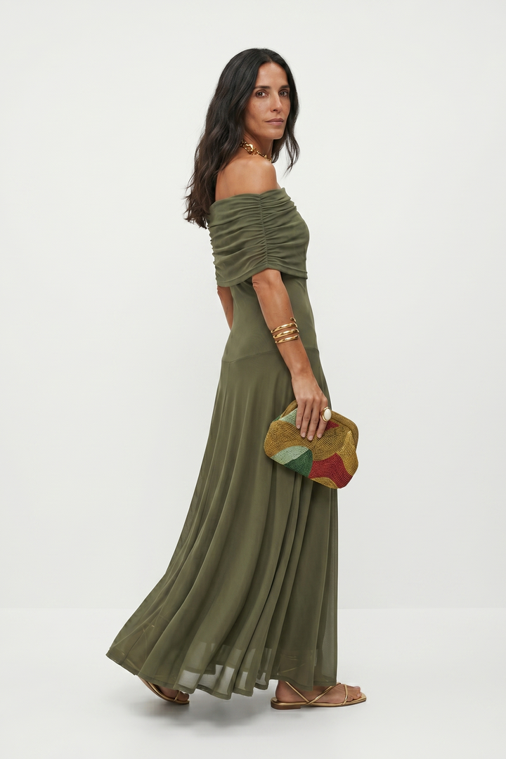 Sofia | Maxi abito con spalle scoperte e drappeggio