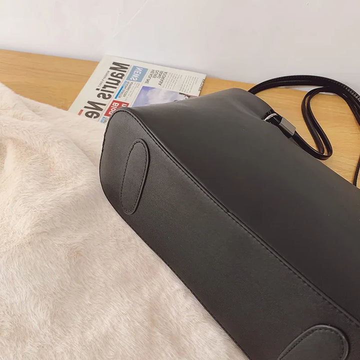 Grande borsa tote morbida e liscia