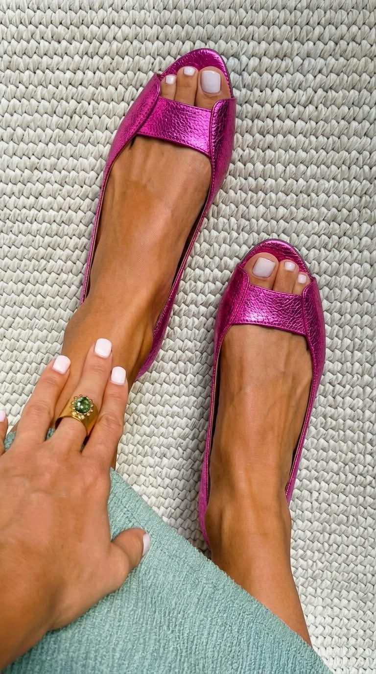 Ballerine con un aspetto metallico strutturato