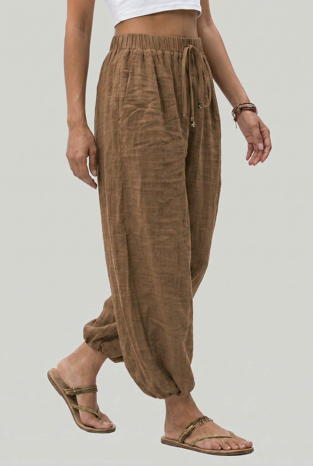 Pantaloni larghi da donna con vita alta