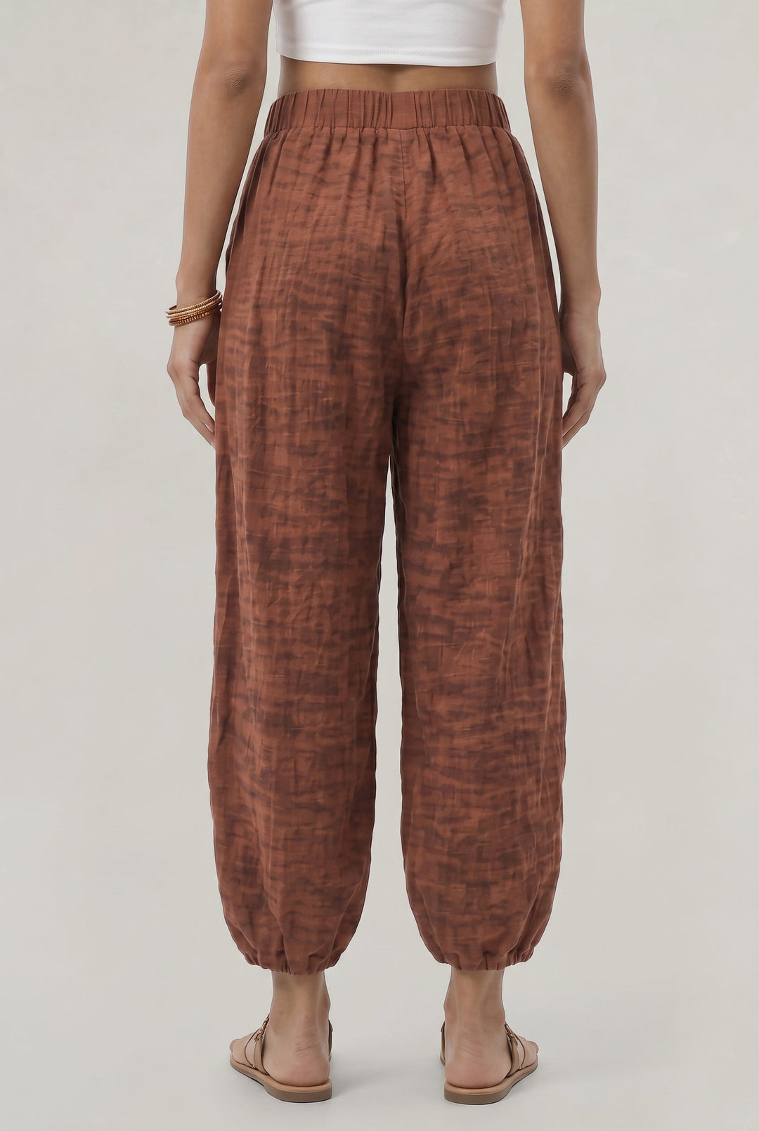 Pantaloni larghi da donna con vita alta