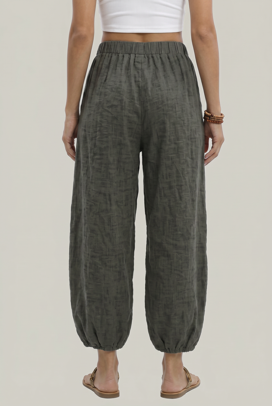 Pantaloni larghi da donna con vita alta