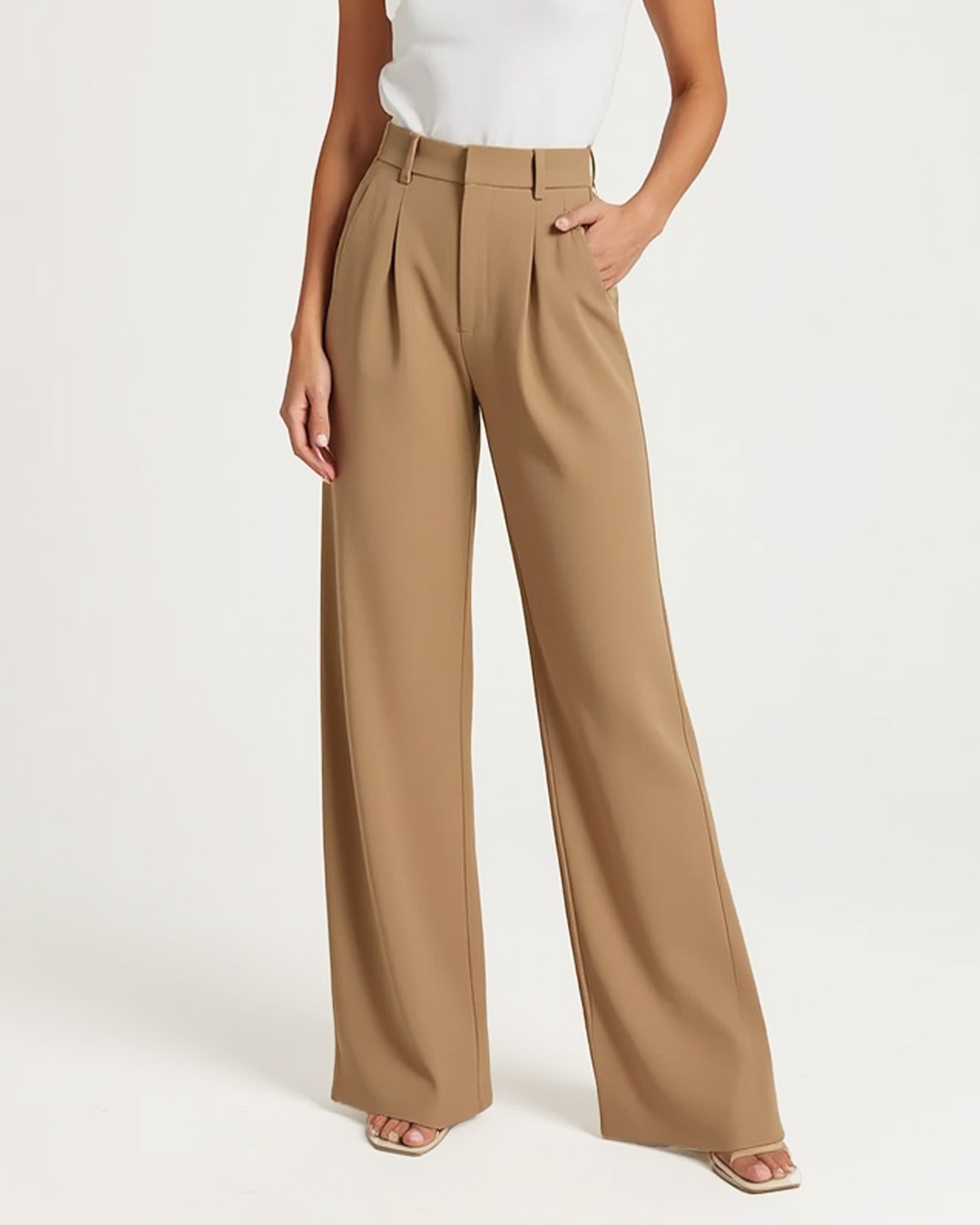 Pantaloni larghi con vita alta