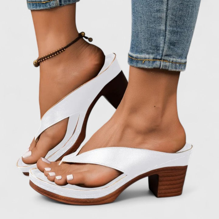 Eleganti décolleté con supporto