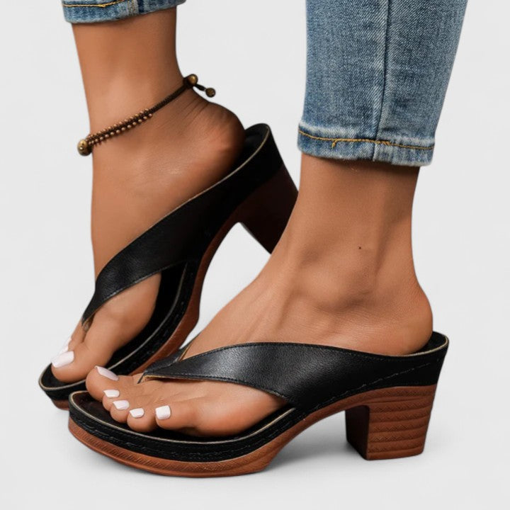 Eleganti décolleté con supporto