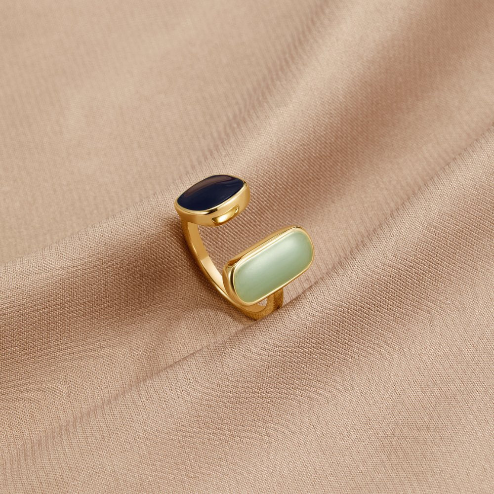 Anello regolabile con dettaglio bluastro