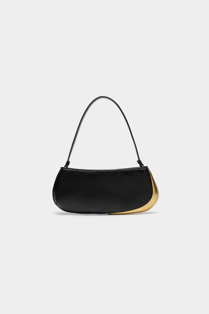 Borsa a spalla asimmetrica con dettaglio lucido