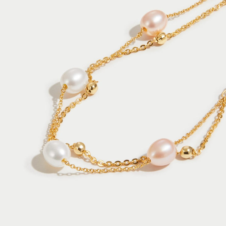 Bracciale a strati con dettaglio delicato