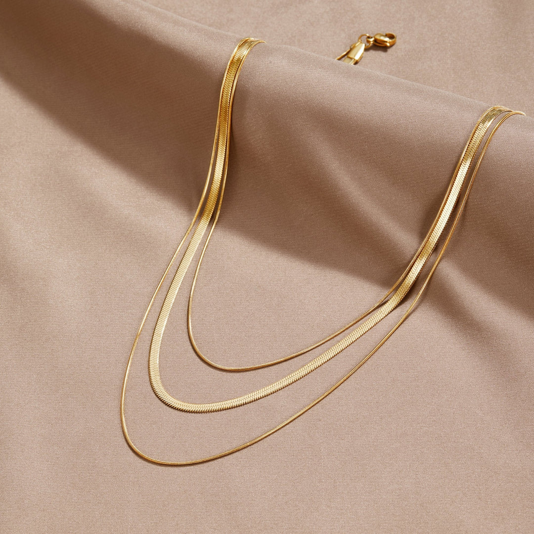 Collana multilivello dorata