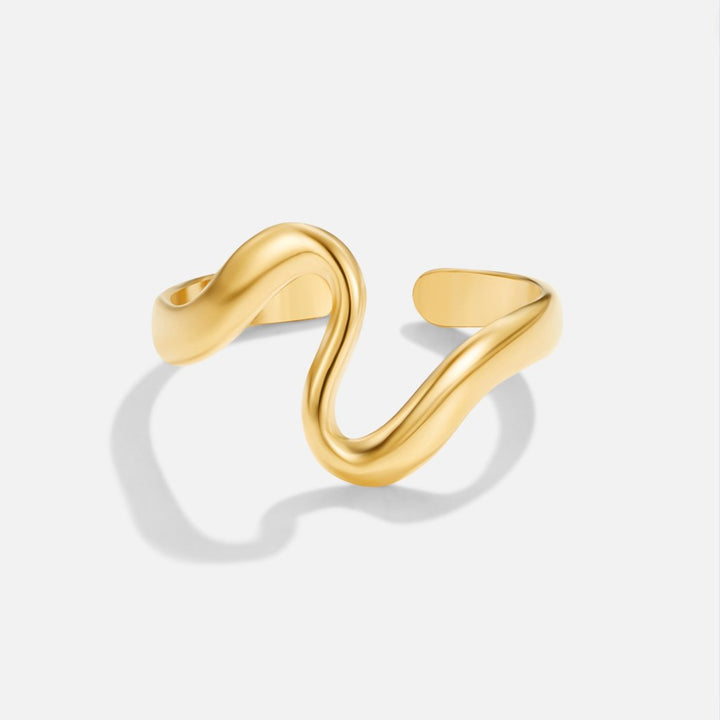 Anello ondulato dorato