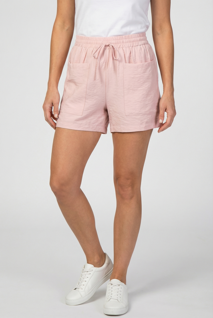 Pantaloni corti con tasche e aspetto leggero