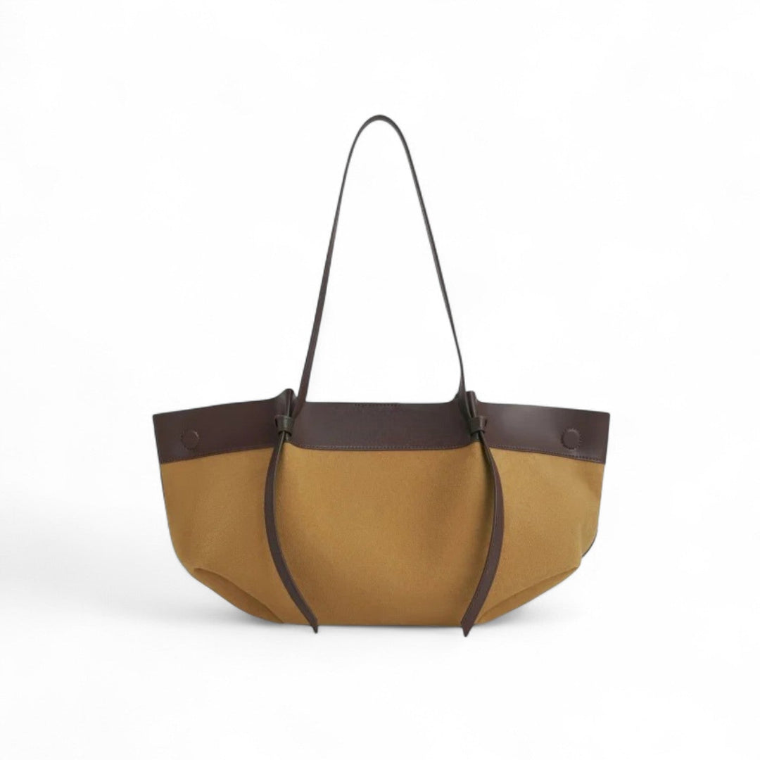 Borsa liscia con un aspetto elegante