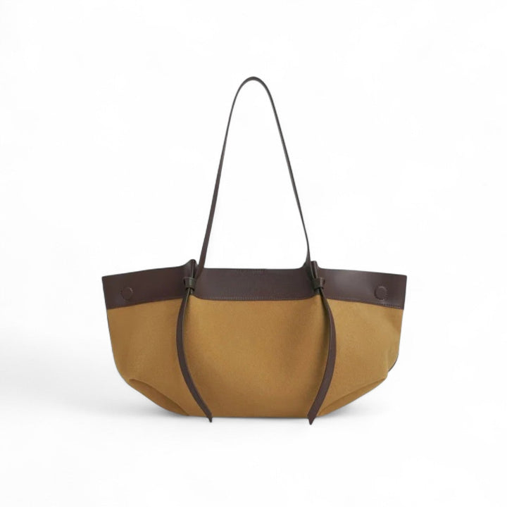 Borsa liscia con un aspetto elegante