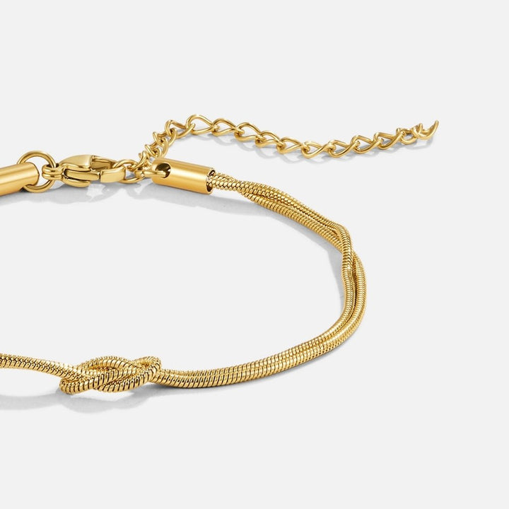 Bracciale in oro con nodo