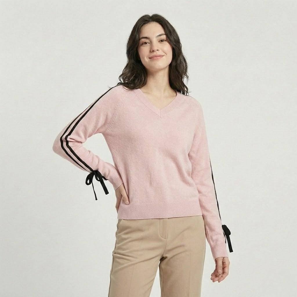 Maglione morbido a maglia con taglio loose, scollo a V e dettaglio a contrasto