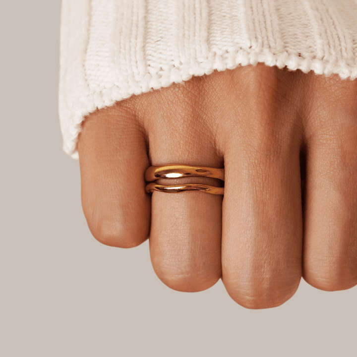 Anello ondulato delicato Madison